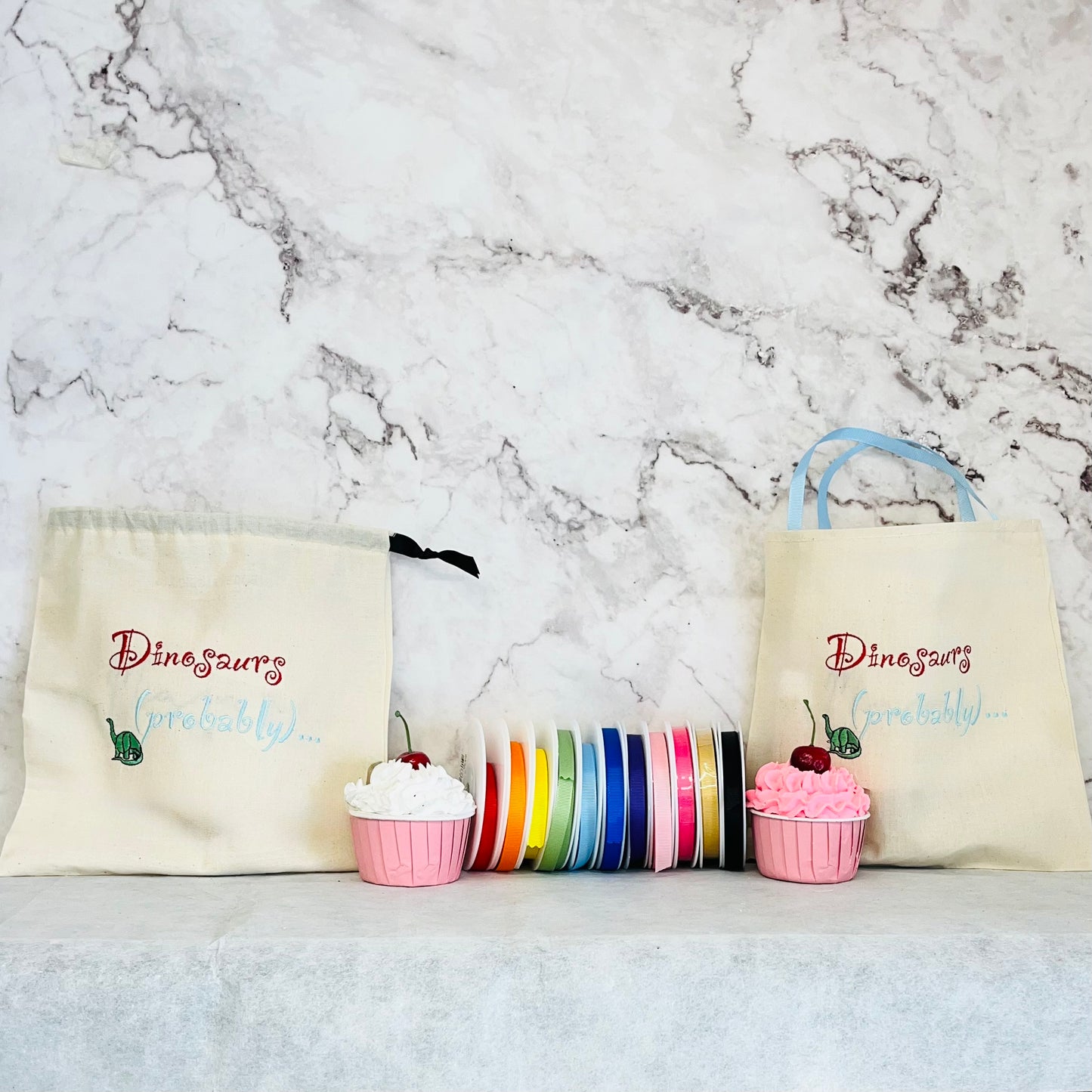 Dinosaur toy tidy bag