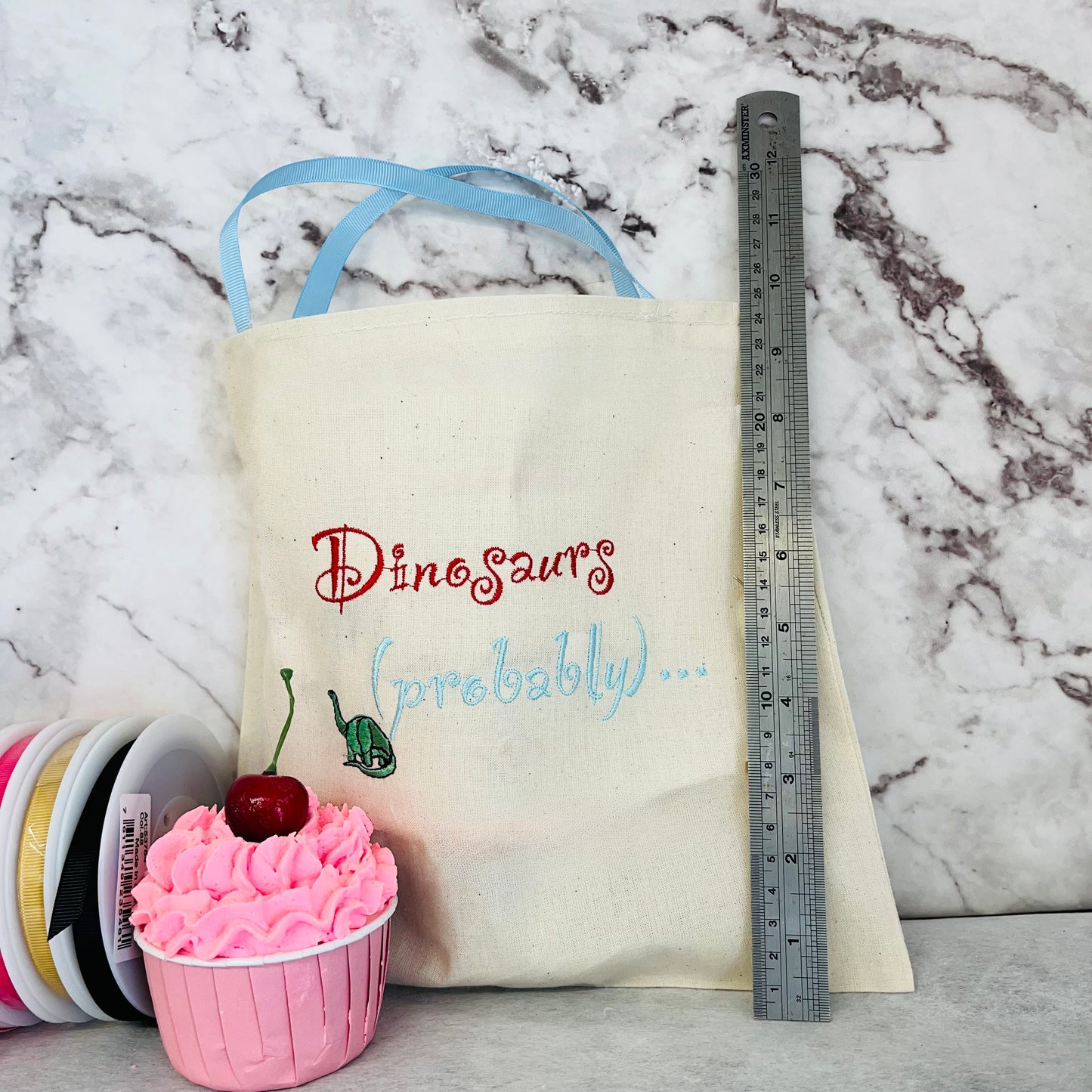 Dinosaur toy tidy bag