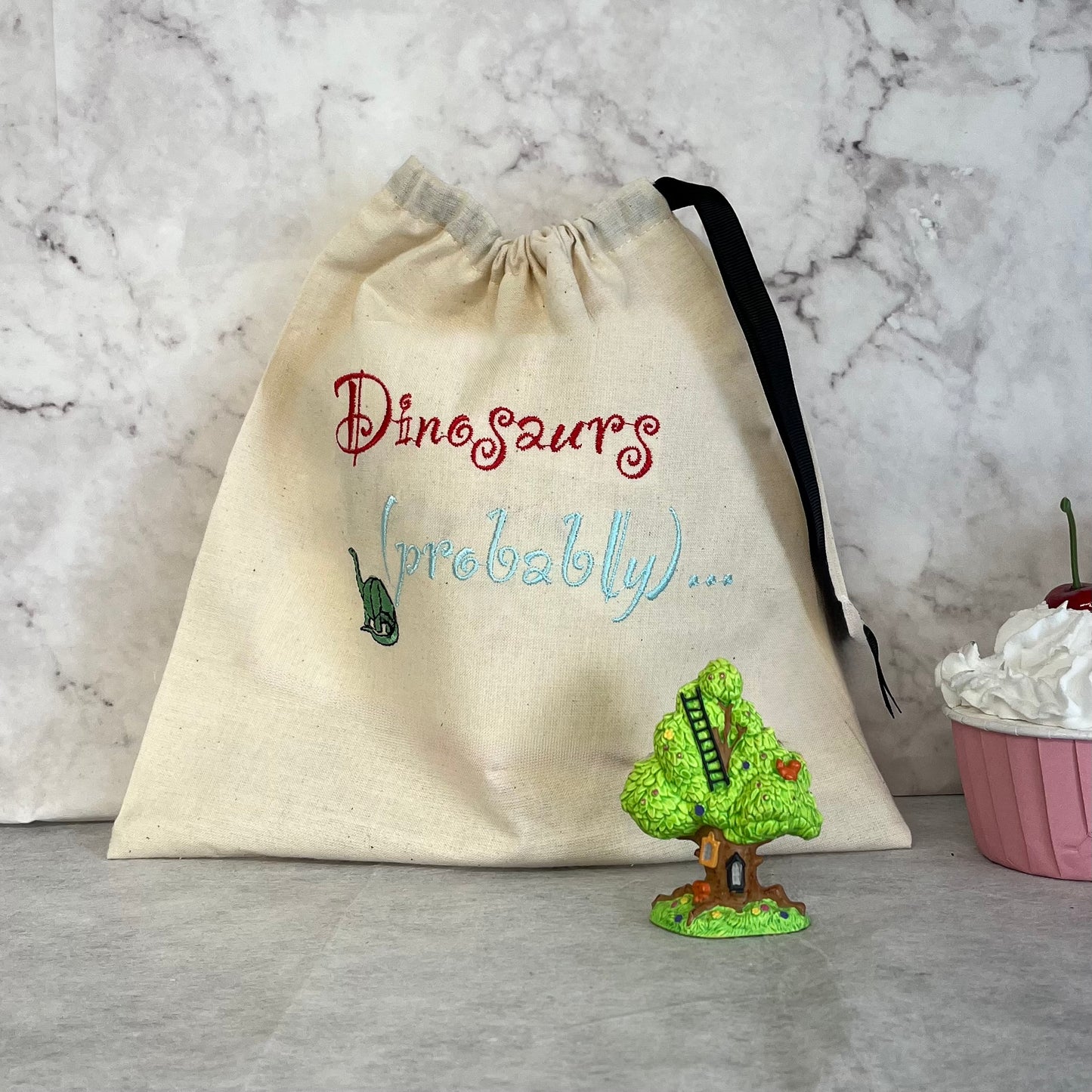 Dinosaur toy tidy bag