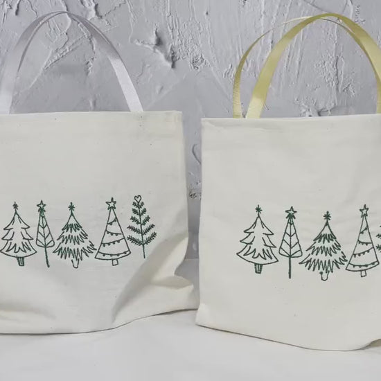 christmas gift bags, cotton party bag, Christmas trees, christmas party gift bags, fabric bags, eco christmas gift, present bag, reusable