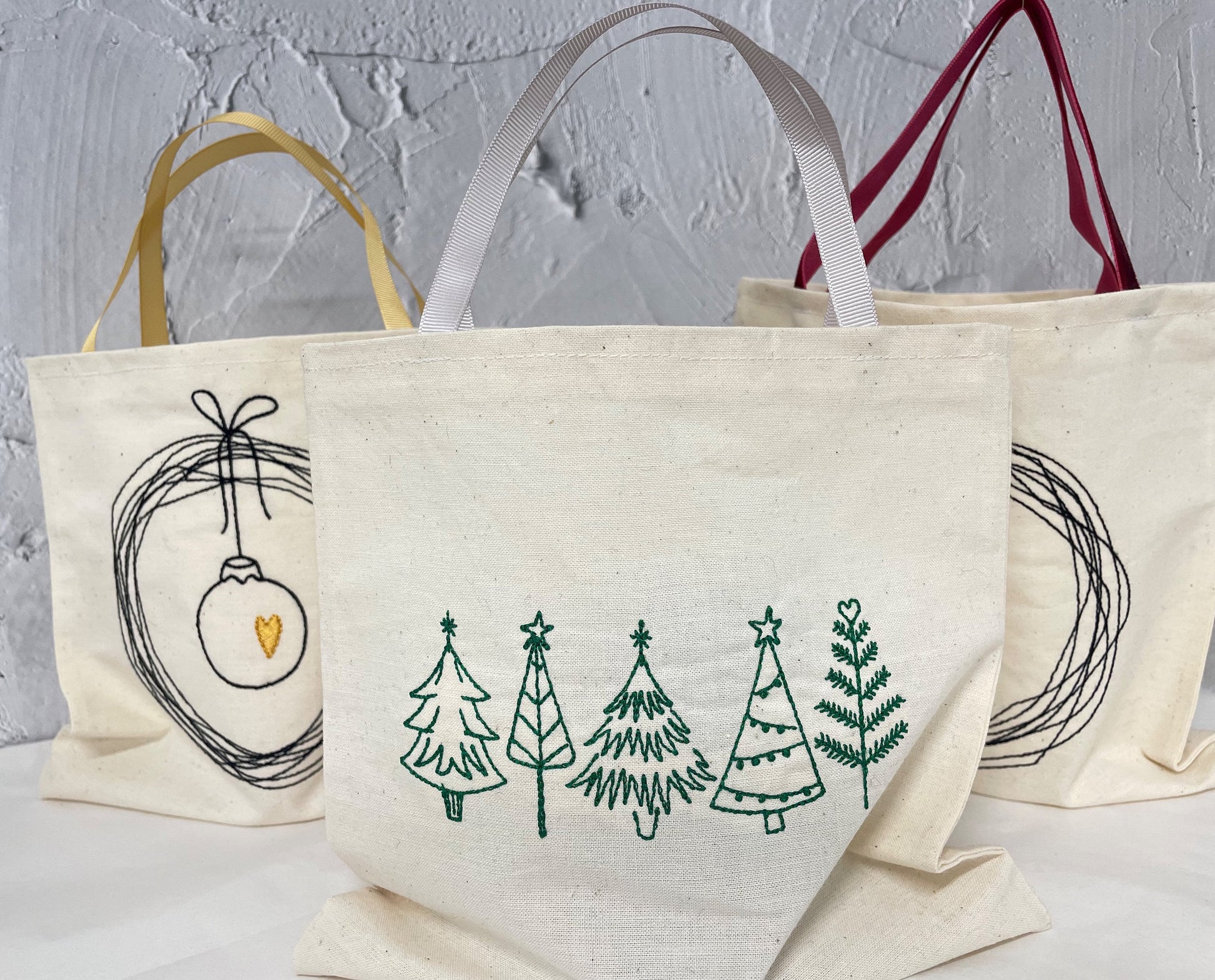 christmas gift bags, cotton party bag, Christmas trees, christmas party gift bags, fabric bags, eco christmas gift, present bag, reusable